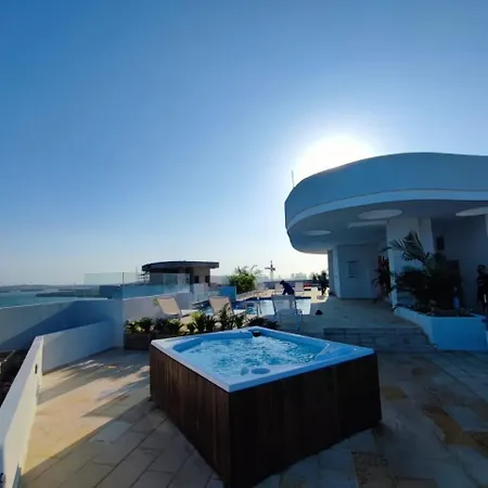 Oceani Tower Cielo Mar